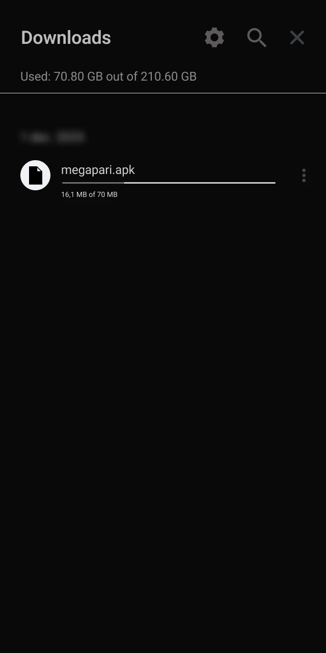 Wait for the Pin Up Aviator app file to finish downloading on your smartphone.